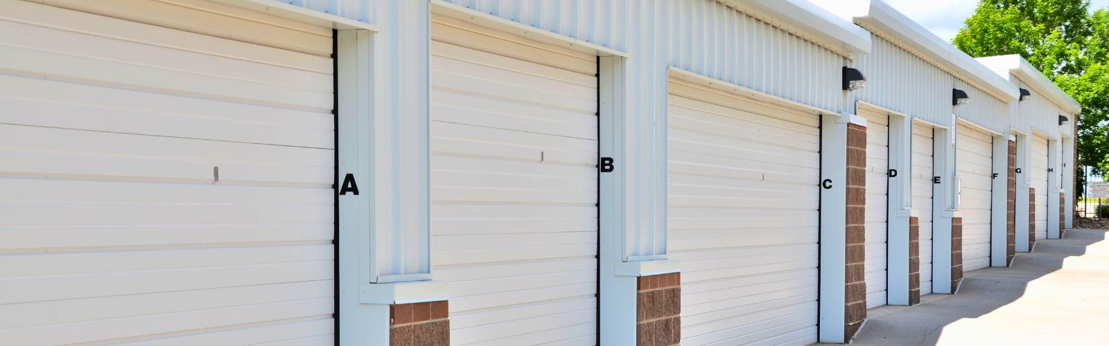 Garage und Stellplatz - Welche Pflichten hat der Vermieter bei den Parkplätzen? - MieterEngel